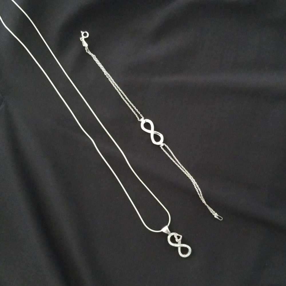 Silver Set - image 1